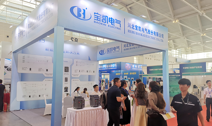 暴击行业天花板！jinnianhui今年会电气硬核技术亮相天津清洁能源展，引央视记者及能源产业巨头现场“挖宝”